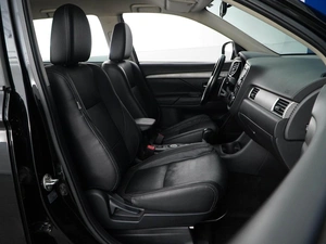 Внедорожник Mitsubishi Outlander 2014 года, 1499050 рублей, Москва