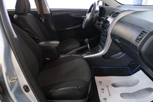 Седан Toyota Corolla 2008 года, 929000 рублей, Омск