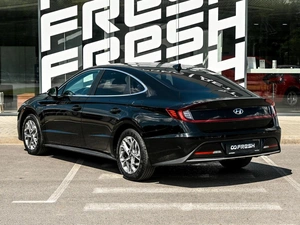 Седан Hyundai Sonata 2020 года, 1955000 рублей, Волгоград
