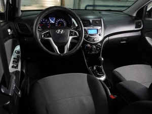 Хетчбэк Hyundai Solaris 2012 года, 809000 рублей, Воронеж