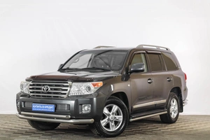 Внедорожник Toyota Land Cruiser 2011 года, 3819000 рублей, Тюмень