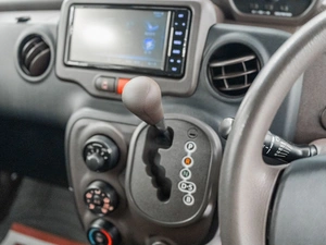 Минивэн Toyota Spade 2012 года, 1000000 рублей, Красноярск