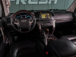 Внедорожник Toyota Land Cruiser 2011 года, 3499000 рублей, Воронеж