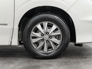 Минивэн Nissan Serena 2019 года, 2205000 рублей, Красноярск