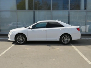 Седан Toyota Camry 2014 года, 1545000 рублей, Брянск