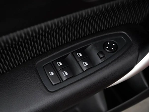 Хетчбэк BMW 1 серия 2013 года, 999055 рублей, Москва