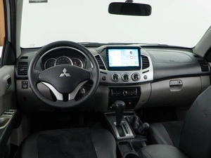 Пикап Mitsubishi L200 2011 года, 1487444 рублей, Москва