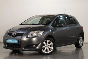 Хетчбэк Toyota Auris 2007 года, 739000 рублей, Челябинск