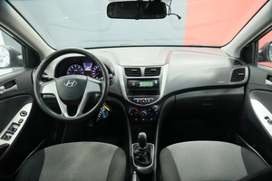 Седан Hyundai Solaris 2014 года, 680000 рублей, Курск