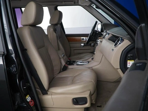 Внедорожник Land Rover Discovery 2013 года, 2153999 рублей, Москва