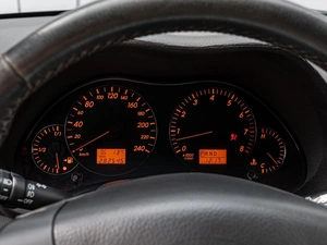 Седан Toyota Avensis 2004 года, 678000 рублей, Краснодар