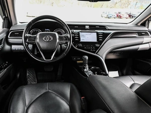 Седан Toyota Camry 2019 года, 2550000 рублей, Кирилловка