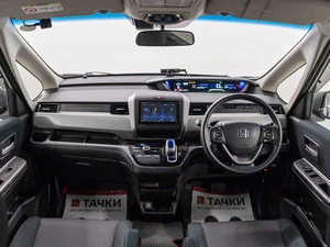 Минивэн Honda Freed+ 2018 года, 1450000 рублей, Красноярск