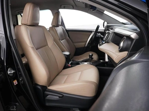 Внедорожник Toyota RAV4 2014 года, 1399046 рублей, Москва