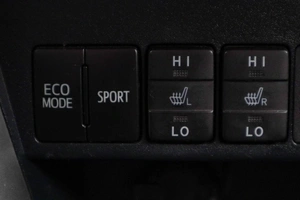 Внедорожник Toyota RAV4 2013 года, 1699000 рублей, Тюмень