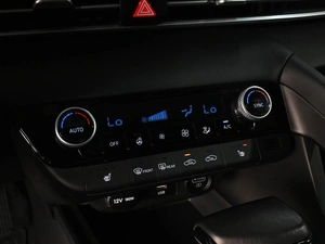 Седан Hyundai Elantra 2021 года, 2119000 рублей, Аксай