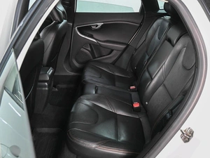 Хетчбэк Volvo V40 Cross Country 2014 года, 1479000 рублей, Аксай