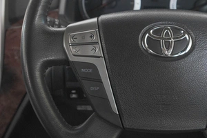 Минивэн Toyota Vellfire 2010 года, 2199000 рублей, Кемерово