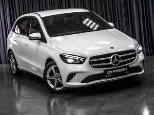 Хетчбэк Mercedes-benz B-класс 2019 года, 2359000 рублей, Тюмень