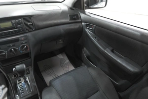 Седан Toyota Corolla 2005 года, 629000 рублей, Новокузнецк