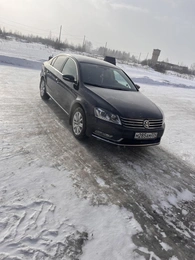 Седан Volkswagen Passat 2011 года, 1000000 рублей, Красноярск
