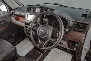 Минивэн Toyota Roomy 2018 года, 1159000 рублей, Челябинск