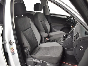 Внедорожник Volkswagen Tiguan 2018 года, 2098900 рублей, Казань