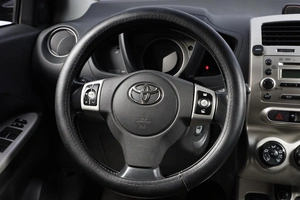 Хетчбэк Toyota Urban Cruiser 2009 года, 989000 рублей, Новосибирск