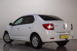 Седан Renault Logan 2017 года, 969000 рублей, Челябинск