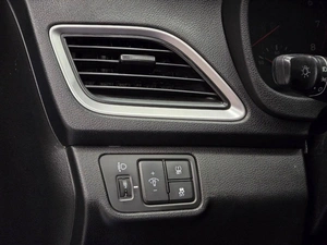 Седан Hyundai Solaris 2018 года, 655000 рублей, Красноярск