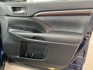 Внедорожник Toyota Highlander 2014 года, 2797000 рублей, Солонцы