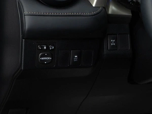 Внедорожник Toyota RAV4 2014 года, 2381444 рублей, Москва