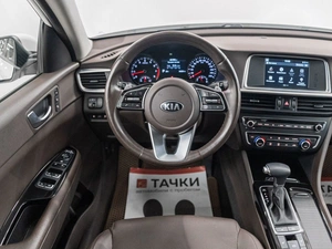 Седан Kia Optima 2019 года, 1999000 рублей, Красноярск