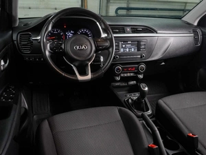Седан Kia Rio 2021 года, 1545000 рублей, Воронеж