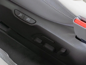 Минивэн Kia Carnival 2022 года, 4300000 рублей, Тюмень