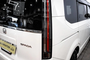 Минивэн Honda Stepwgn 2022 года, 2989000 рублей, Барнаул