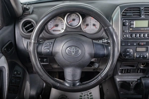 Внедорожник Toyota RAV4 2004 года, 889000 рублей, Томск
