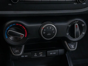 Седан Kia Rio 2018 года, 1520000 рублей, Краснодар