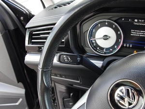 Внедорожник Volkswagen Touareg 2019 года, 3749000 рублей, Владимир