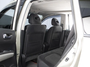 Внедорожник Nissan X-Trail 2011 года, 1275000 рублей, Омск