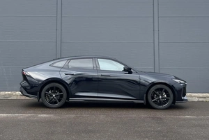 Лифтбек Changan UNI-V 2023 года, 2390000 рублей, Солонцы