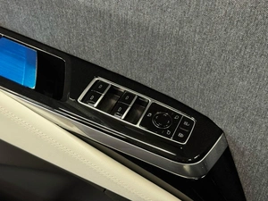 Внедорожник Cadillac Escalade-V 2026 года, 27000000 рублей, Павловская Слобода