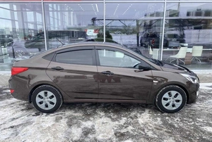 Седан Hyundai Solaris 2015 года, 935000 рублей, Солонцы