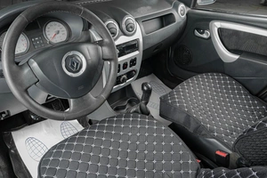 Седан Renault Logan 2011 года, 479000 рублей, Тюмень