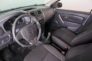 Седан Renault Logan 2016 года, 659000 рублей, Пермь