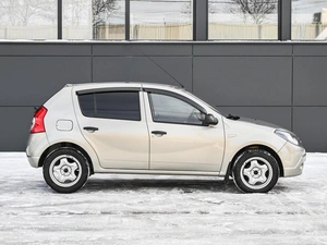 Хетчбэк Renault Sandero 2014 года, 609000 рублей, Кирилловка