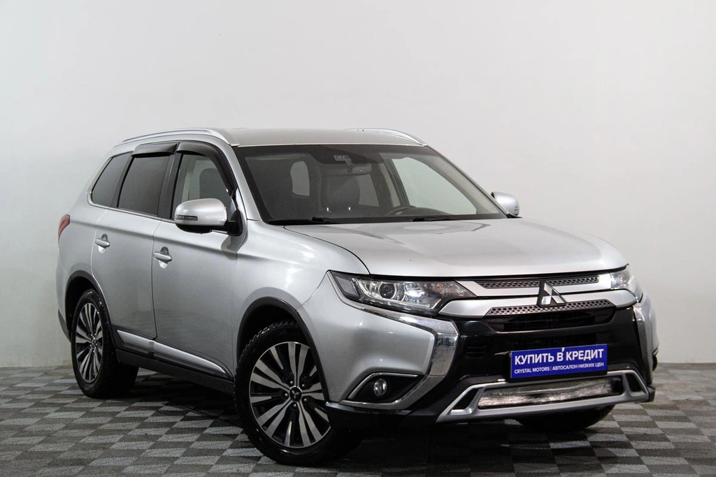 Внедорожник Mitsubishi Outlander 2020 года, 2339000 рублей, Сургут