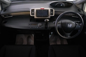 Минивэн Honda Freed 2011 года, 1289000 рублей, Омск