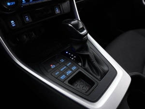 Внедорожник Toyota RAV4 2020 года, 3149077 рублей, Москва