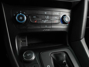 Хетчбэк Ford Focus 2016 года, 1098000 рублей, Воронеж